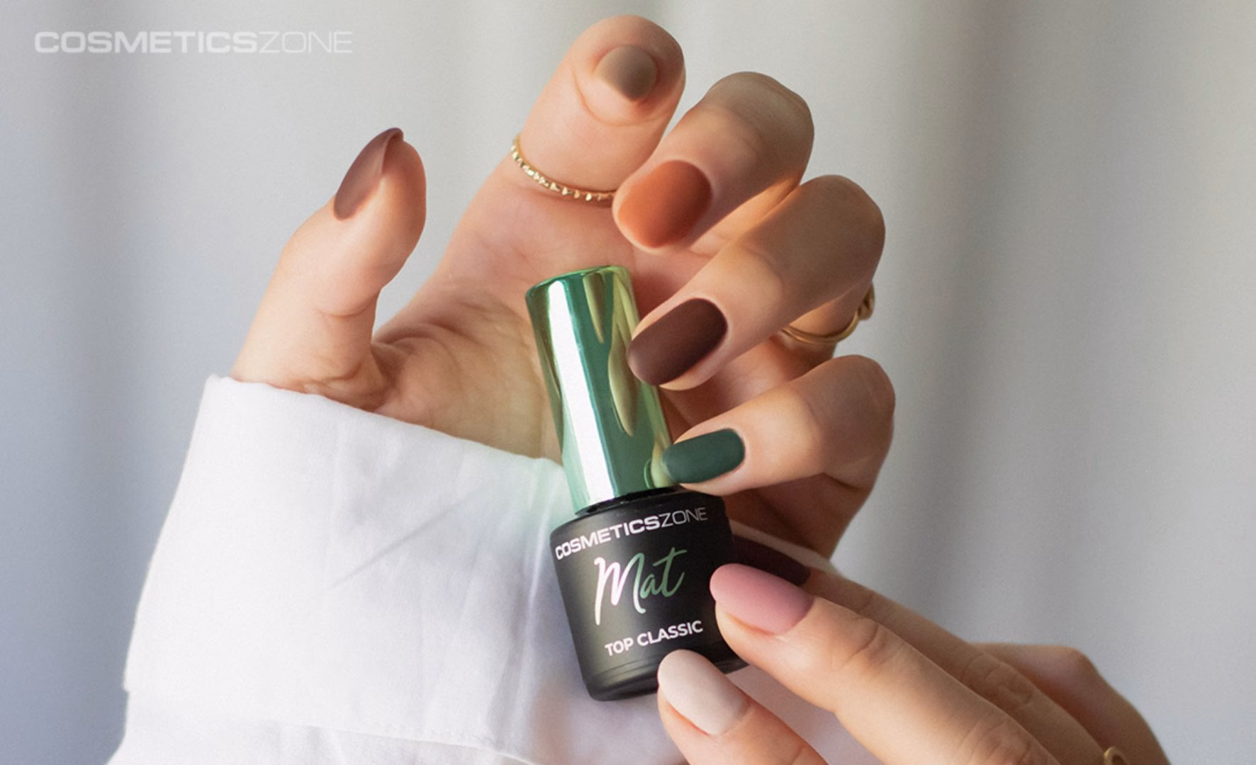 3 patenty stylistek na bezbłędny manicure